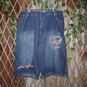 38 - Vintage / Y2K CHAMS jeans embroider 1990s denim jorts